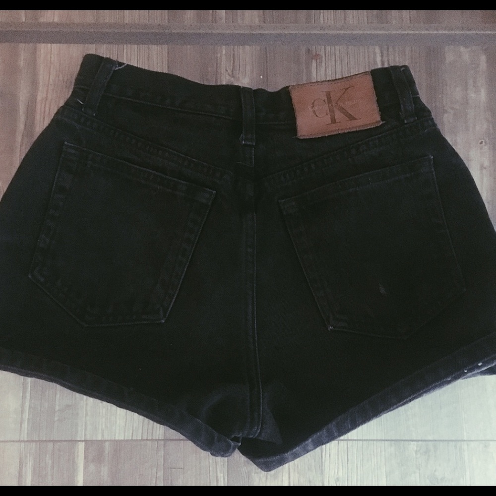 Vintage Calvin Klein highwaisted denim shorts